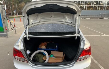 Hyundai Solaris II рестайлинг, 2012 год, 849 999 рублей, 20 фотография