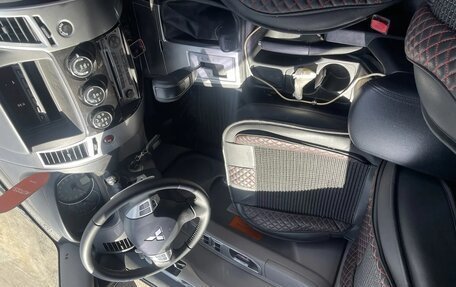 Mitsubishi Pajero Sport II рестайлинг, 2011 год, 3 100 000 рублей, 5 фотография