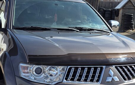 Mitsubishi Pajero Sport II рестайлинг, 2011 год, 3 100 000 рублей, 10 фотография