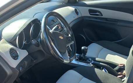 Chevrolet Cruze II, 2013 год, 950 000 рублей, 7 фотография