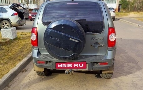 Chevrolet Niva I рестайлинг, 2011 год, 440 000 рублей, 3 фотография