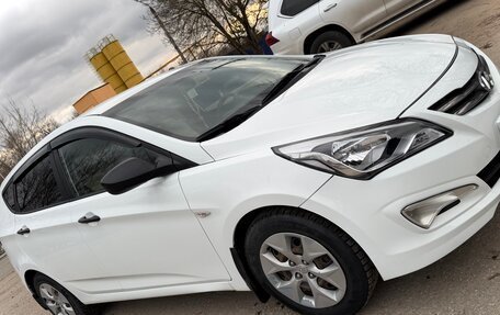 Hyundai Solaris II рестайлинг, 2015 год, 1 000 012 рублей, 3 фотография