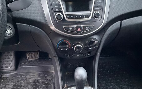 Hyundai Solaris II рестайлинг, 2015 год, 1 000 012 рублей, 10 фотография