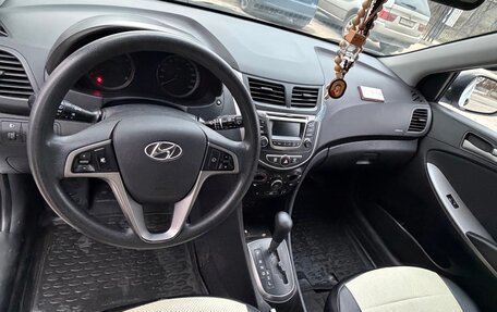 Hyundai Solaris II рестайлинг, 2015 год, 1 000 012 рублей, 8 фотография