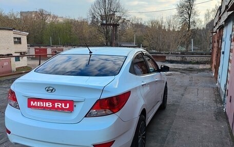 Hyundai Solaris II рестайлинг, 2011 год, 650 000 рублей, 5 фотография