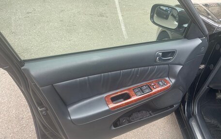 Toyota Camry V40, 2005 год, 1 000 000 рублей, 13 фотография