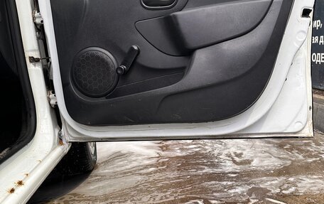 Renault Logan II, 2015 год, 375 000 рублей, 9 фотография