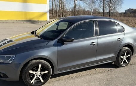 Volkswagen Jetta VI, 2012 год, 950 000 рублей, 3 фотография