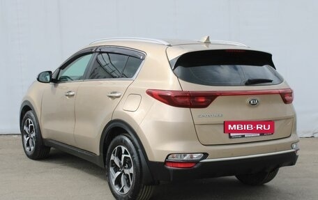 KIA Sportage IV рестайлинг, 2020 год, 2 400 000 рублей, 4 фотография