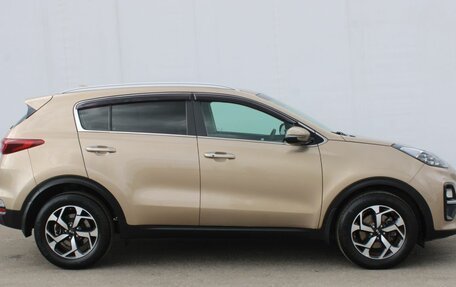 KIA Sportage IV рестайлинг, 2020 год, 2 400 000 рублей, 5 фотография
