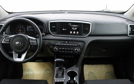 KIA Sportage IV рестайлинг, 2020 год, 2 400 000 рублей, 13 фотография