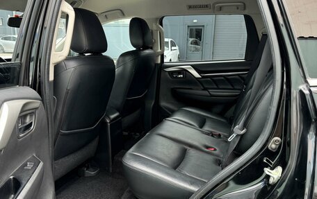 Mitsubishi Pajero Sport III рестайлинг, 2017 год, 2 549 000 рублей, 11 фотография