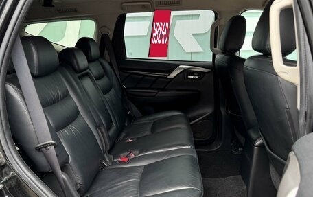 Mitsubishi Pajero Sport III рестайлинг, 2017 год, 2 549 000 рублей, 7 фотография