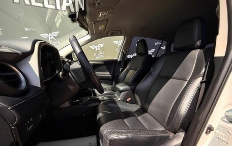 Toyota RAV4, 2013 год, 1 999 000 рублей, 11 фотография