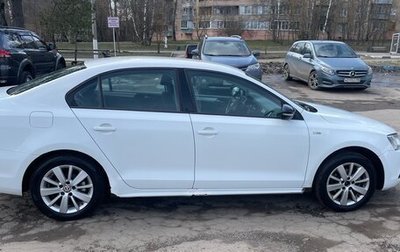 Volkswagen Jetta VI, 2013 год, 900 000 рублей, 1 фотография