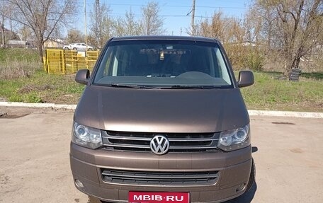 Volkswagen Caravelle T5, 2014 год, 1 600 000 рублей, 1 фотография
