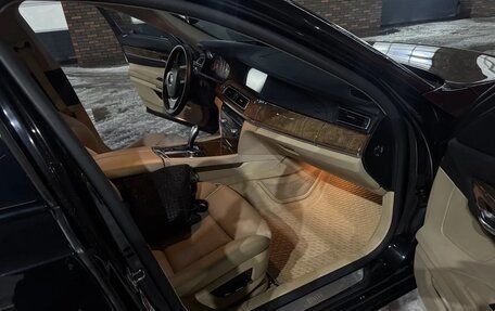 BMW 7 серия, 2009 год, 1 690 000 рублей, 27 фотография