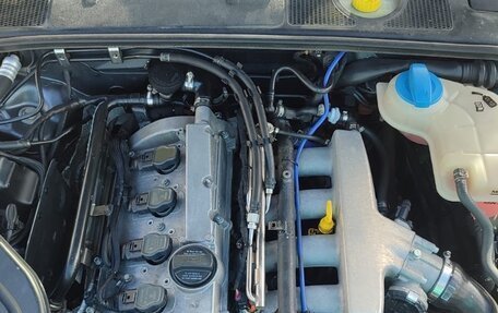 Audi A4, 2002 год, 980 000 рублей, 5 фотография