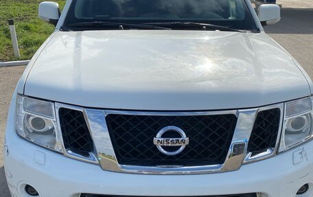 Nissan Pathfinder, 2011 год, 1 470 000 рублей, 2 фотография