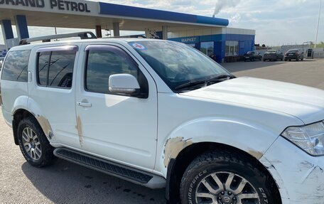 Nissan Pathfinder, 2011 год, 1 470 000 рублей, 21 фотография