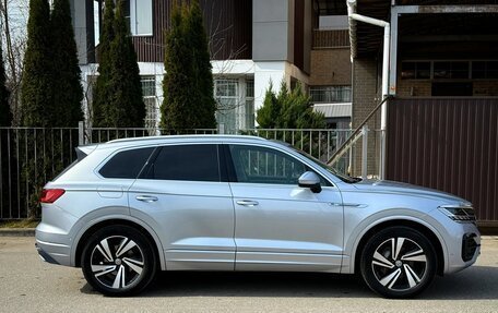 Volkswagen Touareg III, 2018 год, 6 250 000 рублей, 6 фотография