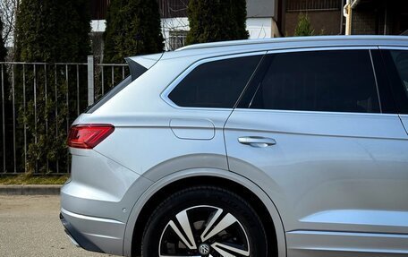 Volkswagen Touareg III, 2018 год, 6 250 000 рублей, 7 фотография