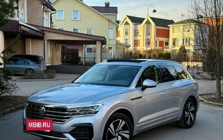 Volkswagen Touareg III, 2018 год, 6 250 000 рублей, 18 фотография