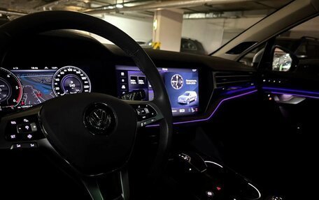 Volkswagen Touareg III, 2018 год, 6 250 000 рублей, 39 фотография