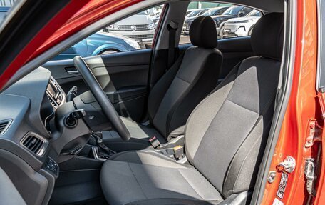 Hyundai Solaris II рестайлинг, 2021 год, 1 750 000 рублей, 10 фотография