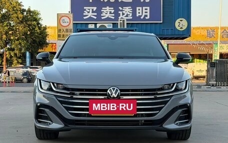 Volkswagen Passat CC, 2024 год, 4 500 000 рублей, 2 фотография