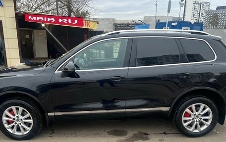 Volkswagen Touareg III, 2010 год, 2 500 000 рублей, 2 фотография