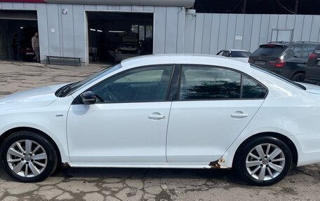 Volkswagen Jetta VI, 2013 год, 900 000 рублей, 6 фотография