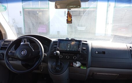 Volkswagen Caravelle T5, 2014 год, 1 600 000 рублей, 5 фотография