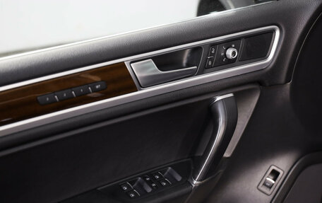 Volkswagen Touareg III, 2015 год, 2 899 000 рублей, 22 фотография