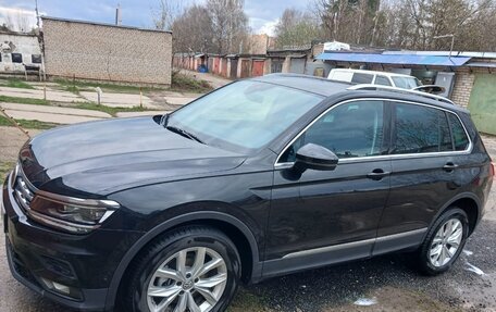 Volkswagen Tiguan II, 2020 год, 3 700 000 рублей, 4 фотография