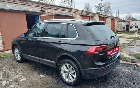 Volkswagen Tiguan II, 2020 год, 3 700 000 рублей, 5 фотография