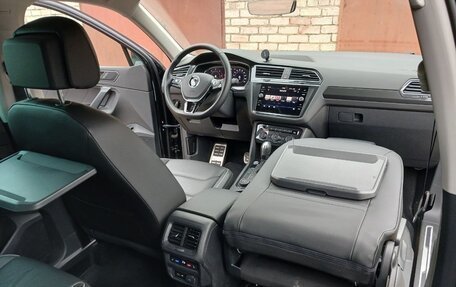 Volkswagen Tiguan II, 2020 год, 3 700 000 рублей, 17 фотография