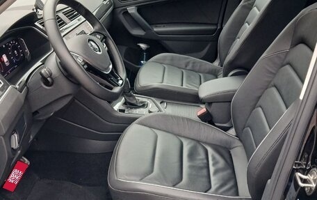 Volkswagen Tiguan II, 2020 год, 3 700 000 рублей, 18 фотография