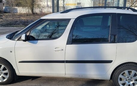 Skoda Roomster, 2013 год, 750 000 рублей, 3 фотография