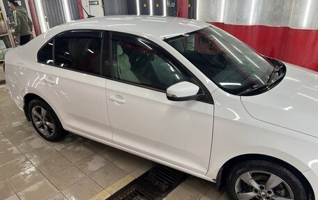 Skoda Rapid I, 2017 год, 1 100 000 рублей, 14 фотография