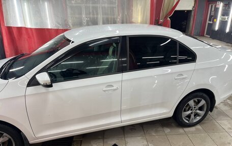 Skoda Rapid I, 2017 год, 1 100 000 рублей, 12 фотография