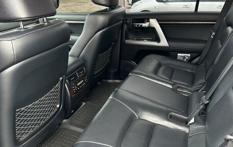 Toyota Land Cruiser 200, 2013 год, 7 000 000 рублей, 18 фотография