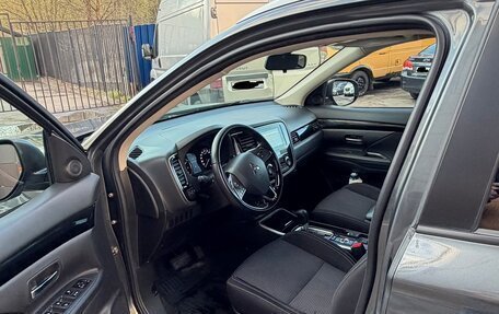 Mitsubishi Outlander III рестайлинг 3, 2019 год, 2 100 000 рублей, 11 фотография