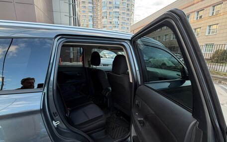 Mitsubishi Outlander III рестайлинг 3, 2019 год, 2 100 000 рублей, 17 фотография