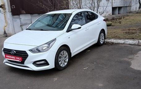 Hyundai Solaris II рестайлинг, 2017 год, 1 450 000 рублей, 2 фотография