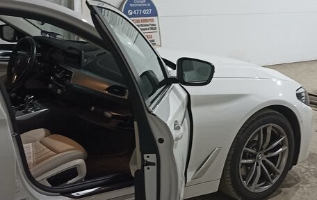 BMW 5 серия, 2018 год, 3 380 000 рублей, 10 фотография