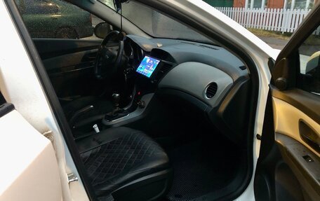 Chevrolet Cruze II, 2011 год, 550 000 рублей, 5 фотография