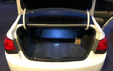 Chevrolet Cruze II, 2011 год, 550 000 рублей, 8 фотография