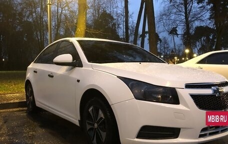 Chevrolet Cruze II, 2011 год, 550 000 рублей, 10 фотография