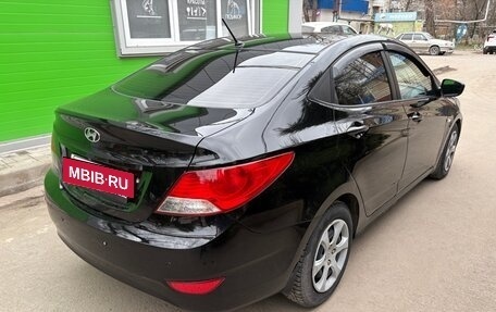 Hyundai Solaris II рестайлинг, 2013 год, 785 000 рублей, 3 фотография